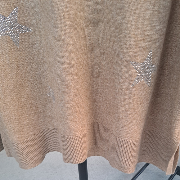Knox Rose Tan V-Neck Sweater - Picture 7 of 12